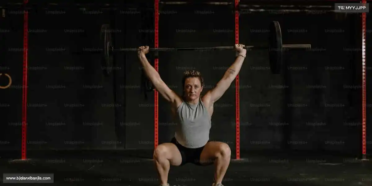 milan米兰🏊‍♀️水里、地上、场上，哪里都是你的舞台！运动，让生活更闪耀～